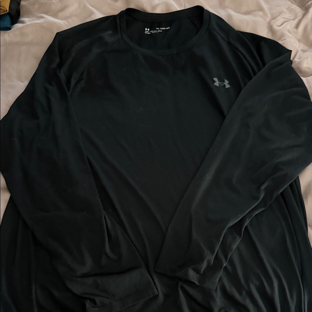 Under Armour Men's Jet Black Long Sleeve Tee